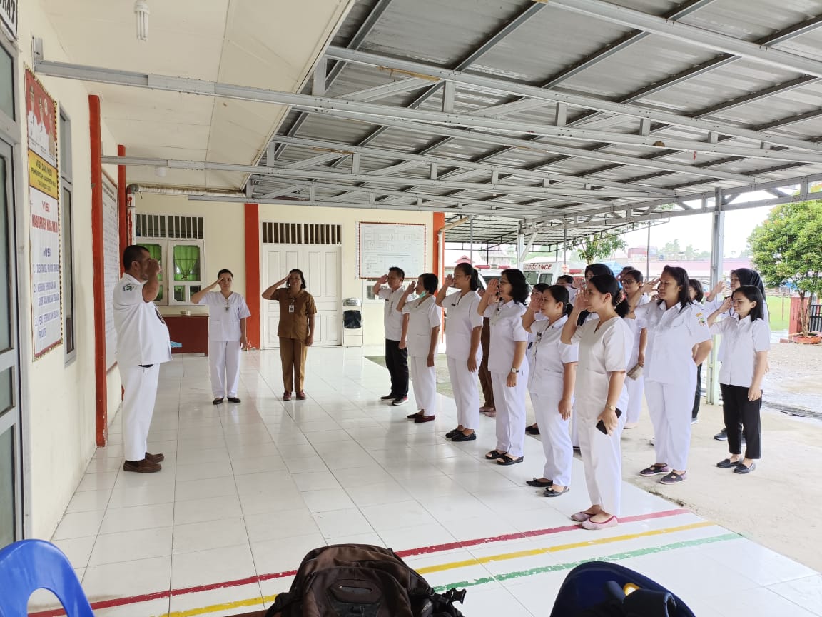 MESKIPUN HUJAN, APEL PAGI TETAP DI LAKSANAKAN